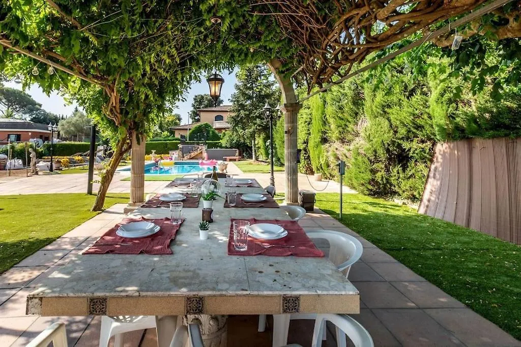 Casa Rural Con Piscina Privada, Barbacoa, Wifi Y Parking Incluido Vilovi de Onar 0*,  Spain